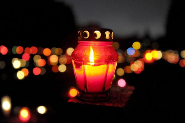 Modlitwa na cmentarzu Buitenveldert